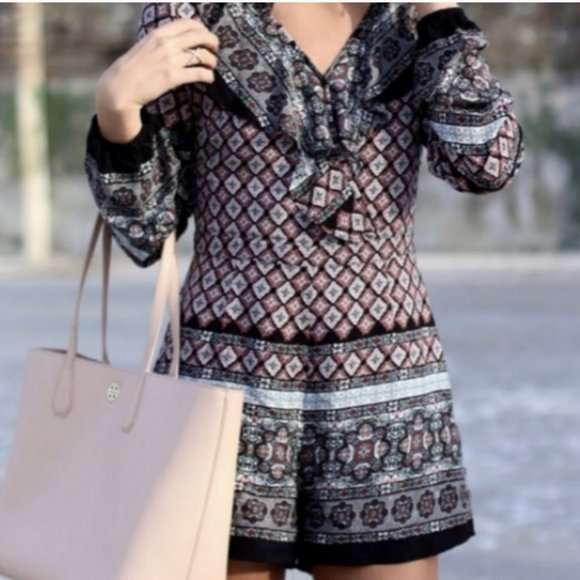 💕 Wild Blue Sadie Robertson Black Boho Romper Medium - Picture 2 of 15